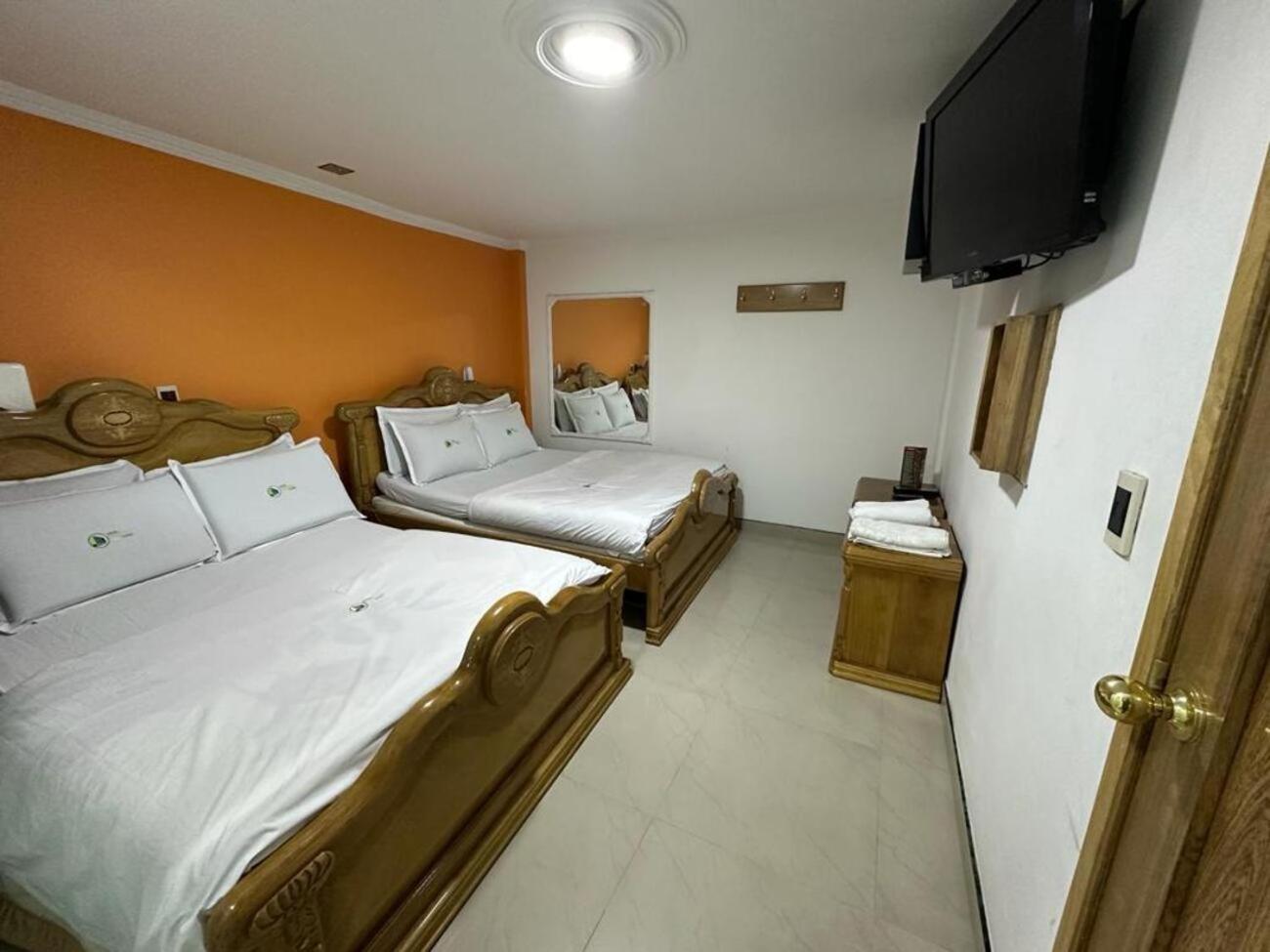 בוגוטה Hotel Bosque Chapinero מראה חיצוני תמונה