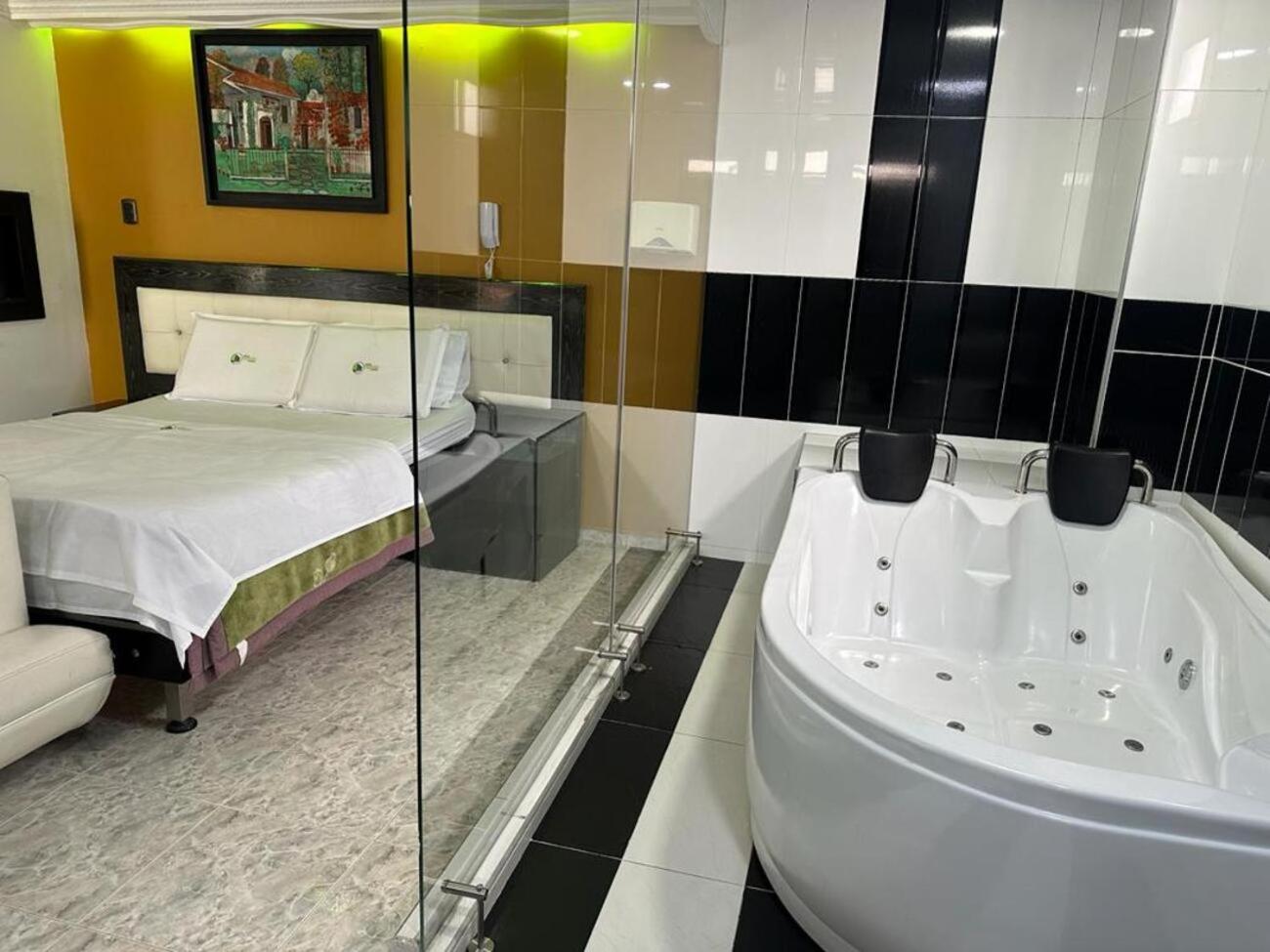 בוגוטה Hotel Bosque Chapinero מראה חיצוני תמונה
