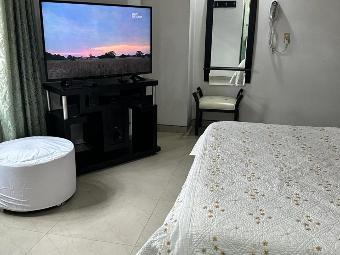 בוגוטה Hotel Bosque Chapinero מראה חיצוני תמונה